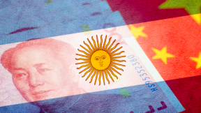 The Argentine government travels to China in search of resources to face its own crisis